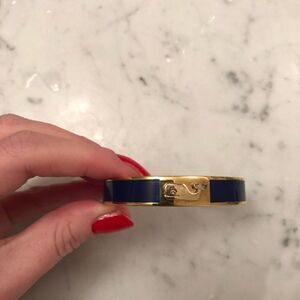 NWOT- vineyard vines blue bangle bracelet